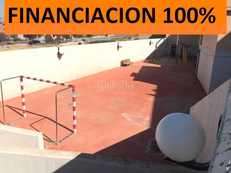 Foto e395dc5a-5b2f-43e0-9fdb-3f459165be6c. Àtic amb calefacció aparcament piscina a Cadrete
