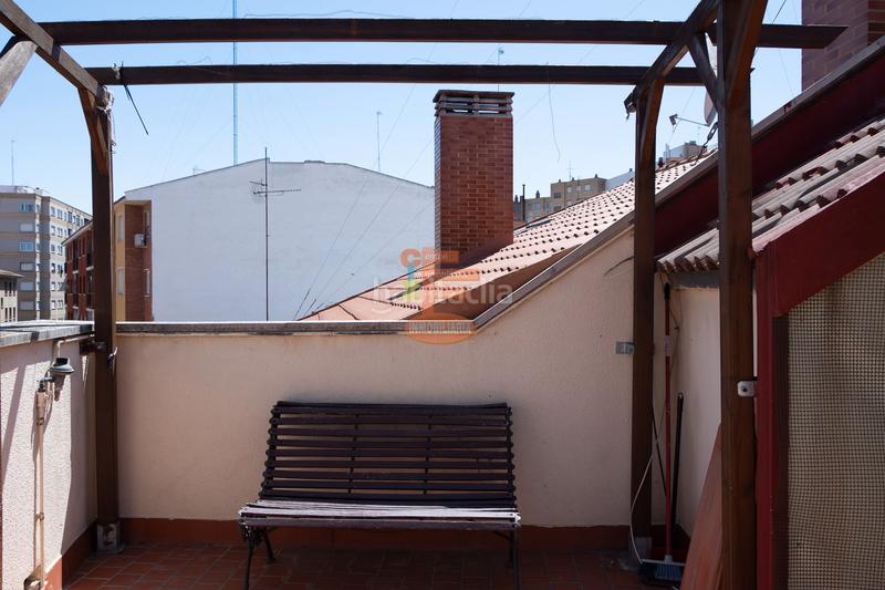 Foto f7504b33-ea3b-4ba9-99f1-c4e9e56b9b4c. Attique avec chauffage dans Las Delicias Zaragoza