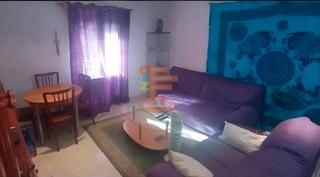 Location Appartement  Plaza joaquin costa. Amplio piso con trastero y balcones en la plaza joaquín costa, c