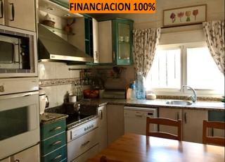 Haus  Calle autonomía de aragón. Financiación hipoteca 100%. espaciosa casa en la puebla de alfin