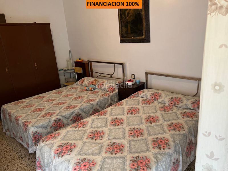 Foto cba23c69-e21c-413b-aa9c-759f5492ee4c. Casa amb aparcament a Jaraba