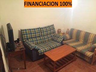 Haus  Calle horno. Financiación hipoteca 100%. casa de 3 plantas con patio en caren