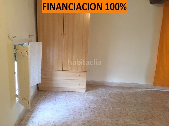 Foto 08ef0833-eec1-4419-b532-c95f22359acd. Casa a Carenas