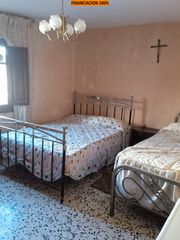 Casa  Calle cerdán. Financiación hipoteca 100%. casa tradicional con patio y corral