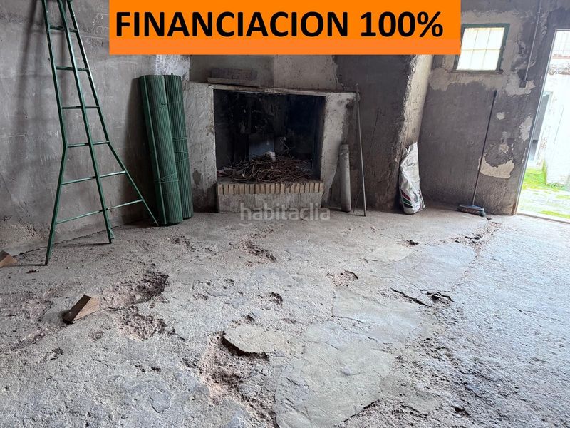 Foto c89dd446-86f9-4bf5-89f4-2ecbe45c14b1. Casa amb aparcament a Lumpiaque