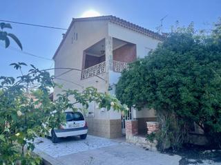 Maison  De aguilas. Lorcacasa