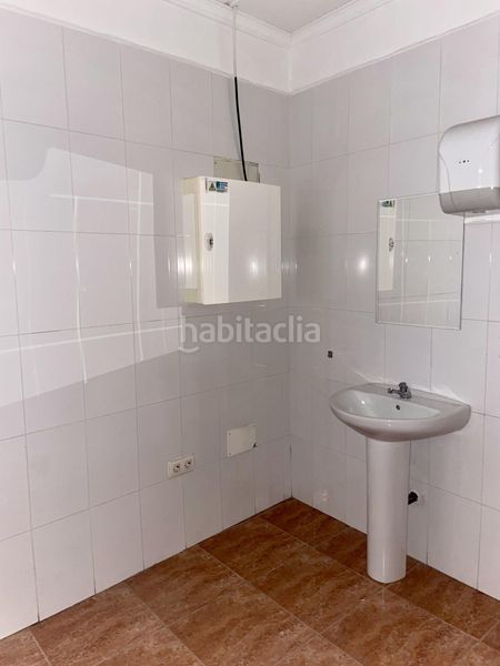 Foto 9d2cda72-6b36-4e14-a9ef-21dd5da2287a. Local comercial local en San José Lorca