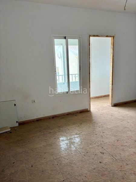 Foto feb69534-3bd3-49c2-864c-c5cccded7d14. Casa amb aparcament a La Paca Lorca