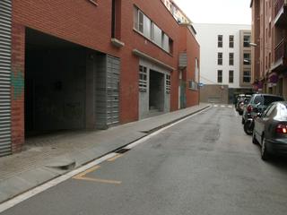 Parking coche en Carrer de núñez de balboa 20. Plaça facil accés
