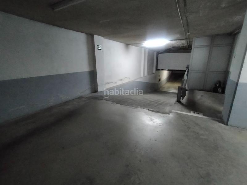 Foto f1a59cd0-bed3-43d6-b17a-360ca172deaa. Aparcament cotxe a Via Europa - Parc Central Mataró