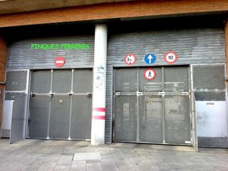 Parking coche en Sant oleguer 8. Fàcil accés