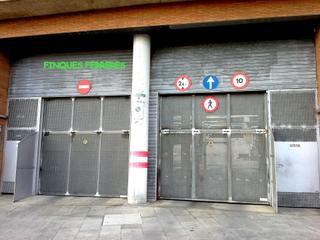 Aparcament cotxe a Ronda de sant oleguer 41. Fàcil accés