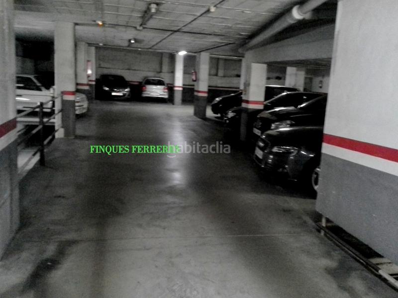 Foto 0a2b45f4-b333-4b45-bc40-c7a0ea4ef6ec. Parking coche en anselm clave 19 plaça gran en Centre Mataró