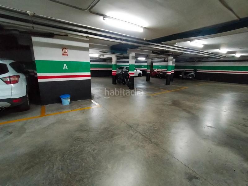Foto 0a90949a-a382-4f1f-a80b-a80c2bf618d1. Aparcament cotxe a arquitecte goday 6 a Rocafonda Mataró