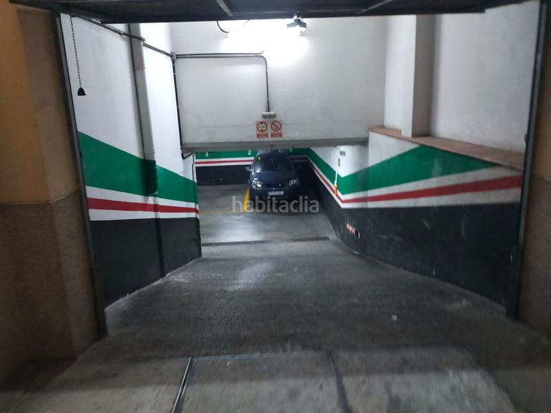 Foto 6b7fa5f6-e415-4a02-b75e-86c05fb3e7a3. Aparcament cotxe a arquitecte goday 6 a Rocafonda Mataró