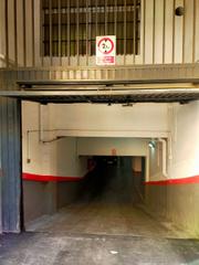 Parking coche en Juan larrea 3. Plaa molt gran