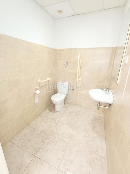 Foto a82d9365-e5c3-430c-9581-fcc26d27098f. Lloguer local comercial a jaume isern 39 a Centre Mataró