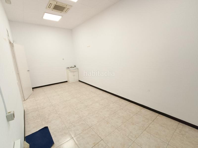 Foto 5970b2d7-cf18-4db3-af36-d5bff649f102. Location local commercial dans jaume isern 39 dans Centre Mataró