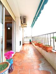Pis  Ronda prim. 4 habitacions amb balc