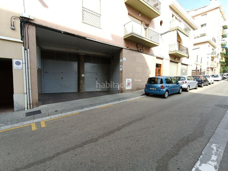 Foto 0e130f52-9304-4dd8-98a5-00618ed38d61. Parking coche en emili cabanyes 17 molt fàcil acces en Mataró