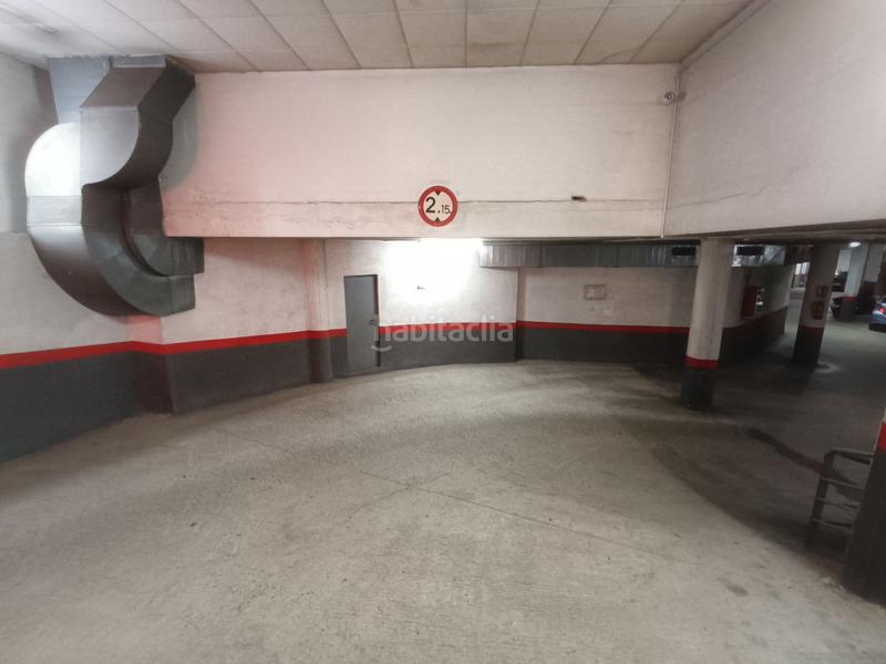 Foto cde281e7-95e3-493d-ac56-505f22397d70. Parking coche en emili cabanyes 17 molt fàcil acces en Mataró