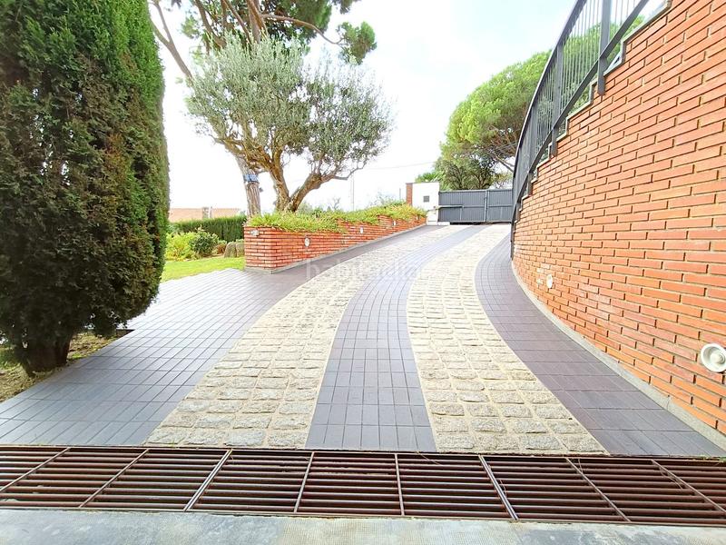 Foto a1c49624-5982-403d-842b-773f004824c9. Haus mit heizung pool in Urbanitzacions Mataró