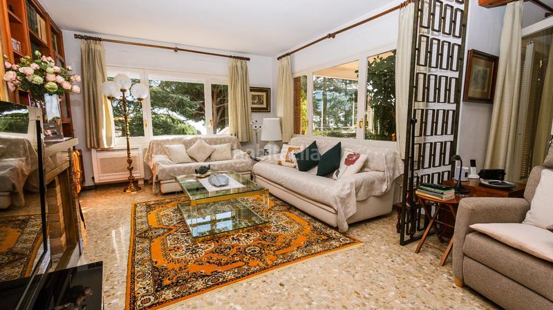 Foto edd06c0a-a635-49e8-9bb3-e312f4c77b8a. Haus mit heizung pool in Urbanitzacions Mataró