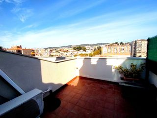 Location Appartement  Alfons x el savi,. Àtic 4 habitacions  pk.