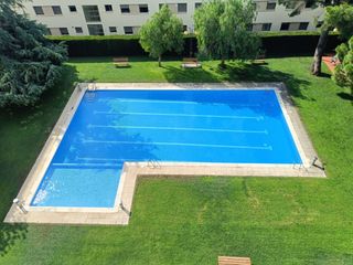 Rent Flat in El Balís. 4 habtiacions amb pk i piscina