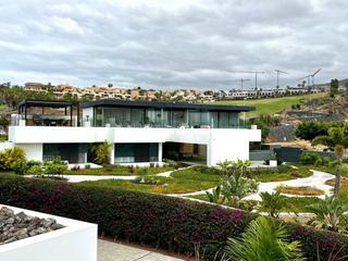 Casa a La Caleta. Descubre esta joya inmobiliaria en la exclusiva zona de la calet