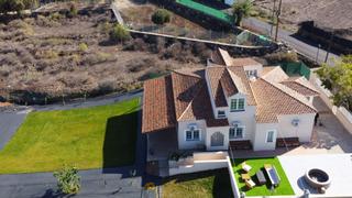 Casa a Real 1. Casa independiente con terreno