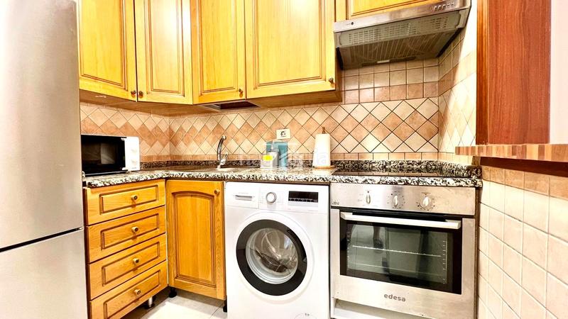 Foto 0b6c2c17-1844-457c-9162-0009651f4700. Zweistöckige wohnung in juan carlos i 53 in Los Cristianos Arona