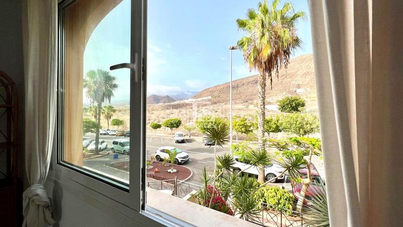 Foto a6dc81df-e763-4497-92dd-4e686713cd11. Zweistöckige wohnung in juan carlos i 53 in Los Cristianos Arona