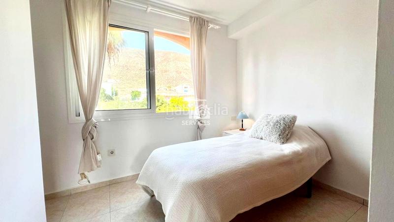 Foto ba580bfb-5e97-4fcc-b512-b4e57a4baf55. Zweistöckige wohnung in juan carlos i 53 in Los Cristianos Arona