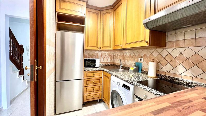 Foto feb27331-313f-40b0-9bc4-bad1e9c221bd. Zweistöckige wohnung in juan carlos i 53 in Los Cristianos Arona