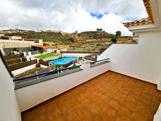 Casa a Domingo yánes luis 2. Adosado familiar con vistas en san miguel