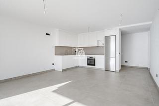 Planta baixa a Hernán cortés 29. Estupendo 3 dormitorios al lado con vistas al mar