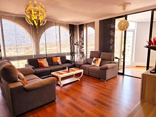 Maison à Paises bajos 22. Moderna casa en costa adeje