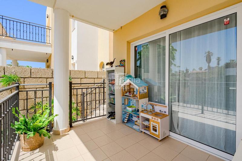 Foto 48afdcaa-6ccd-4bef-9ef2-690ea227d54e. Casa adosada en colibrí 1 chalet adosado en palm mar en Arona