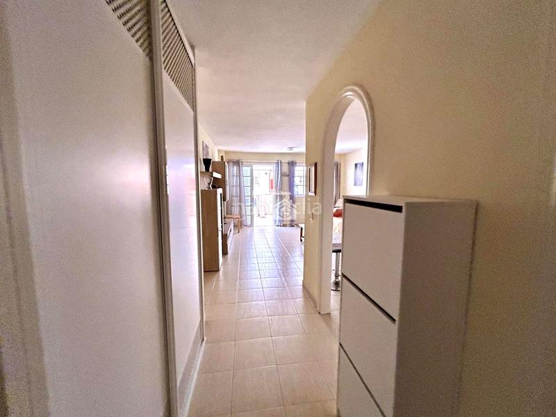 Foto ebf8889a-ca58-43e5-9e95-85025c387273. Piso en rodeo 1 apartamento luminoso en the heightsLos Cristianos en Arona