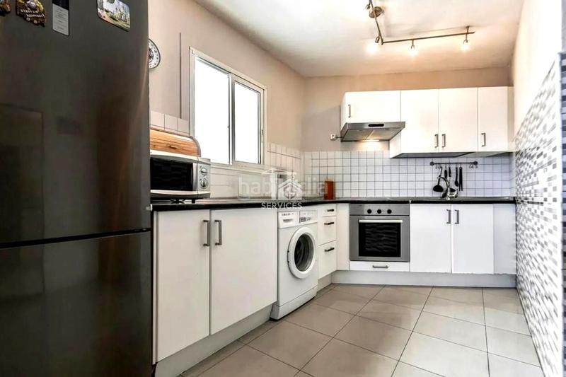 Foto e4831740-310f-41cd-a060-10dd4e42e262. Planta baja en cataluña 4 piso con terraza y vistas al mar en torviscas en Adeje