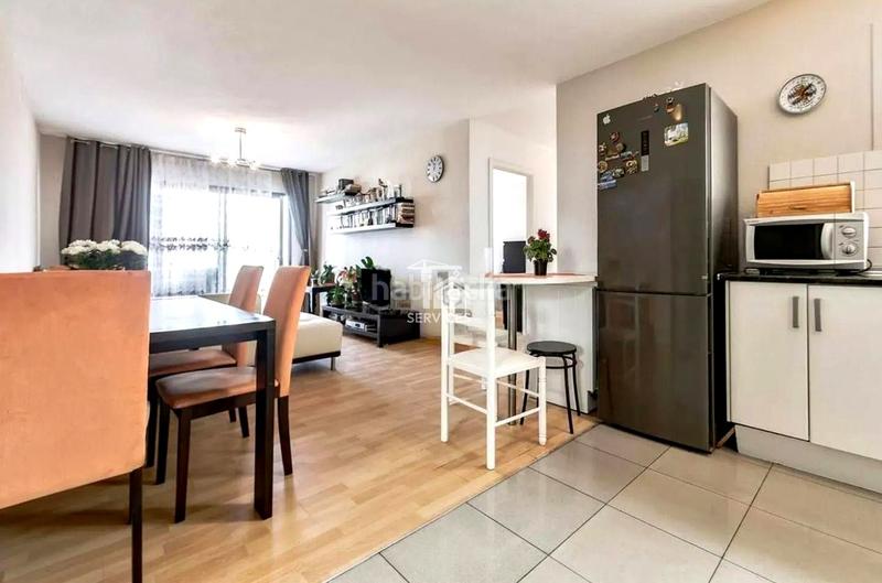 Foto ec12661a-0ec5-4d35-92a0-06bdfdf20eb8. Planta baja en cataluña 4 piso con terraza y vistas al mar en torviscas en Adeje