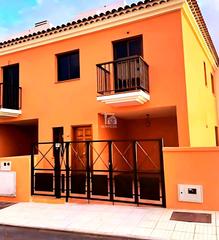 Maison à Marruecos 1. Adosado con vistas al mar en tijoco bajo