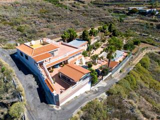 Maison à Subida a malpais 9. Villa independiente con casa de invitados, piscina cubierta y te