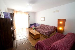 Flat in Girasol. Casa terrera con jardín en arenas del mar  el médano