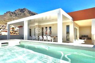 Ático  Galicia 36. Ático reformado con piscina privada en roque del conde