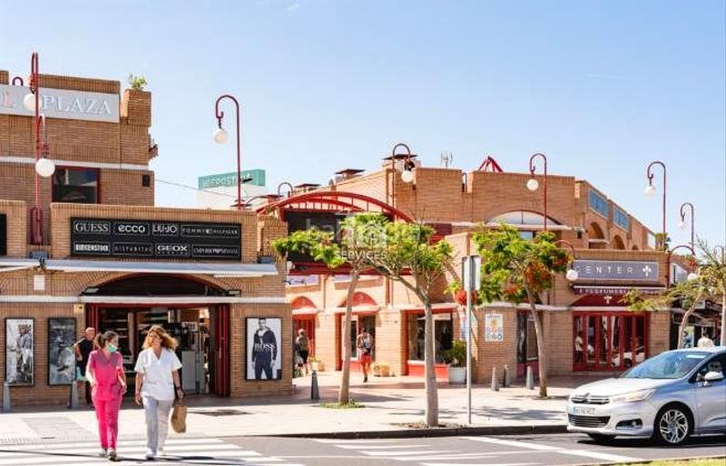 Foto 67e74460-c28e-4e8b-933d-f3644def9c2b. Pis a de españa 50 a San Eugenio Bajo Adeje