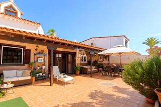 Maison  Farway village. Casa unifamiliar con encanto en fairway village, golf del sur