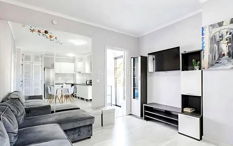 Foto 8d845f36-aa3d-4817-87e7-15153c350de9. Appartamento in Adeje 300 1 in Callao Salvaje - Playa Paraíso Adeje