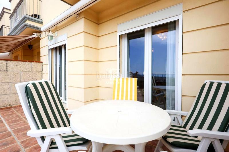 Foto 70ecd310-cf26-4864-9476-e84af53a8b1e. Casa aparellada a panizo 1 a Chayofa Arona